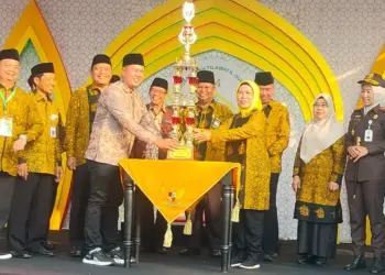 Bupati Serang Ratu Tatu Chasanah, membuka gelaran MTQ tingkat Kabupaten, di Kecamatan Cinangka. (SIDIK/SATELITNEWS.COM)