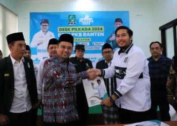 Arief Wismansyah Kembali Serahkan Formulir ke Parpol