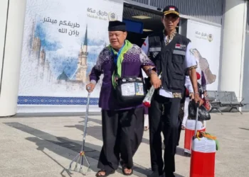 Kloter Haji Pertama Tiba di Madinah, Nikmati Fasilitas Fastrack