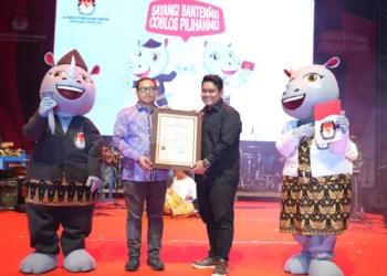 KPU Banten luncurkan jingle dan maskot Pilkada 2024. (LUTHFI/SATELITNEWS.COM)