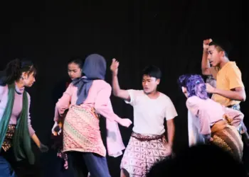 Unit Kegiatan Mahasiswa (UKM) teater Genta Bahana Banten (GBB), Pendidikan Seni Pertunjukan FKIP UNTIRTA, menyelenggarakan Festival Theater Remaja Banten. (ISTIMEWA)