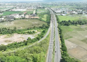 Suasana ruas jalan Tol Tangerang - Merak. (ISTIMEWA)