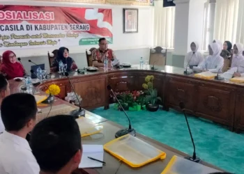 Badan Kesatuan Bangsa dan Politik (Kesbangpol) Kabupaten Serang, menanamkan nilai - nilai ideologi Pancasila terhadap anggota Pasukan Pengibar Bendera (Paskibra) tahun 2024. (ISTIMEWA)