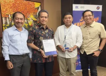 Kiri-kanan: Feriwan Sinatra (Direktur PT ABM Investama Tbk.), Yul F. Rusli (Direktur CK), Meidi Wibowo (President Director CK), Haris Mustarto (Direktur PT ABM Investama Tbk).