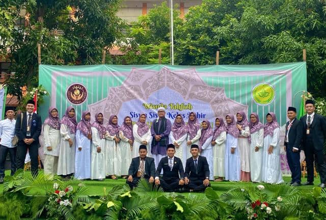 SMP Al Ijtihad Kutabaru Gelar Wisuda Tahfidz Angkatan 26