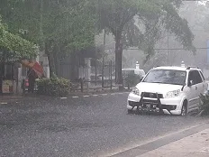 Diguyur Hujan Deras, Area Sekitar Kantor Bupati Lebak Terendam