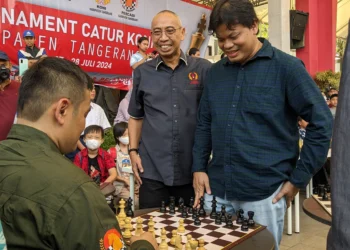 Grand Master Susanto Megaranto Awali Pertandingan Catur KONI Cup