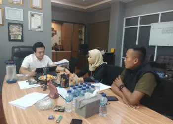 Korban penipuan Siti Zulaeha melaporkan kasusnya ke Polresta Tangerang. (ISTIMEWA)