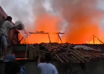 Duit Dalam Rantang Selamat Dari Kebakaran Rumah Kontrakan di Serpong