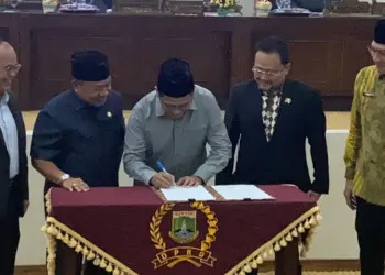 Usulan Raperda Perda Limbah B3 di Banten Disetujui