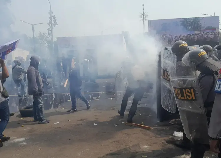 Antisipasi Kericuhan, Polres Metro Tangerang Kota Gelar Simulasi Sispamkota