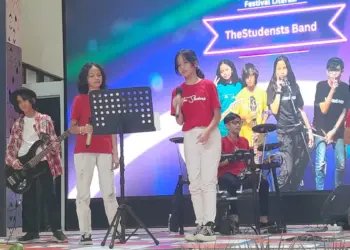 Manggung di Festival Literasi, Performa TheStudents Band Sedot Animo Pengunjung