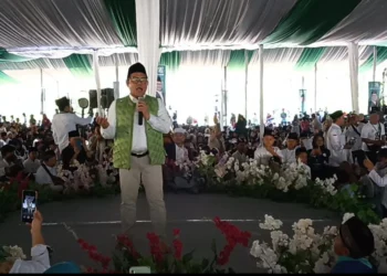 Ketua Umum DPP PKB, Muhaimin Iskandar, menghadiri acara Tasyakuran dan Sedekah Yatim - Piatu, di wilayah Provinsi Banten, Minggu (4/8/2024). (LUTHFI/SATELITNEWS.COM)