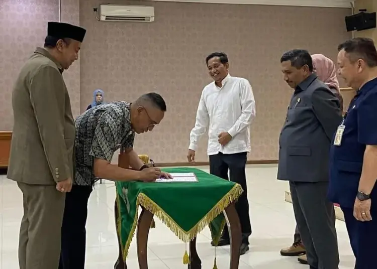 Sejumlah pejabat, menghadiri sertijab Kepala Pelaksana BPBDPK Pandeglang. Saat ini, Pemkab sedang melaksanakan tahapan open bidding 3 JPT Pratama. (DOKUMEN/SATELITNEWS.COM)