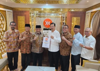 PKS Resmi Usung Amarullah - Bonnie Mufidzar, Serahkan Formulir B1 KWK