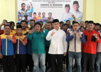 7 serikat buruh di Kabupaten Serang yang tergabung dalam ASPSB atau Aliansi Serikat Pekerja Serikat Buruh, mendeklarasikan dukungannya kepada Andika - Nanang, Jumat (30/8/2024). (ISTIMEWA)