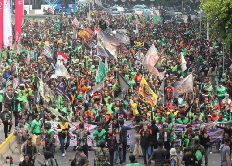 Tuntut Kesejahteraan, Status Hukum Hingga Tarif, Ojol Beri Deadline