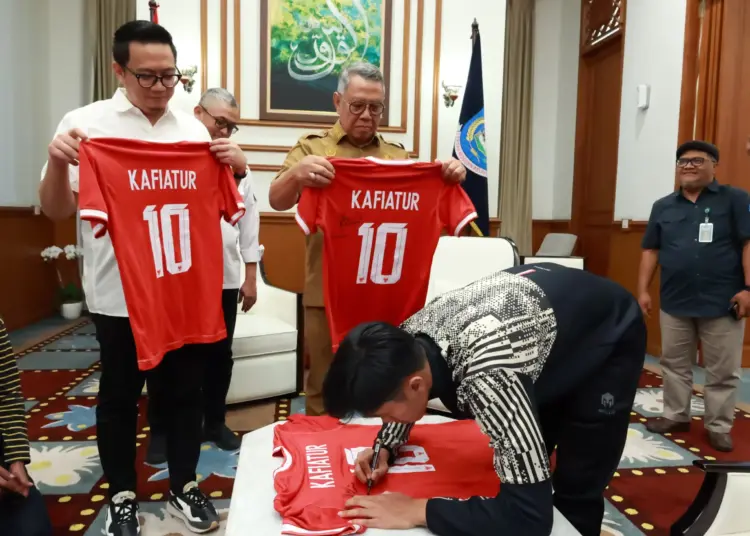 Bawa Indonesia Juara AFF U-19, Benyamin Harap Jejak Kafiatur Ditiru