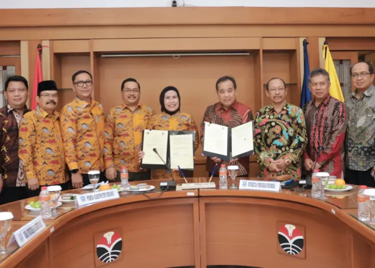 Bupati Serang Ratu Tatu Chasanah, jalin kerjasama dengan jajaran civitas akademika UPI Bandung, Jawa Barat. (ISTIMEWA)