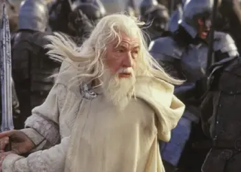 Ian McKellen Ditawari Balik Jadi Gandalf Lagi