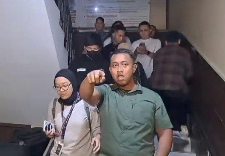 Bodyguard Atta Halilintar Ancam Culik Wartawan