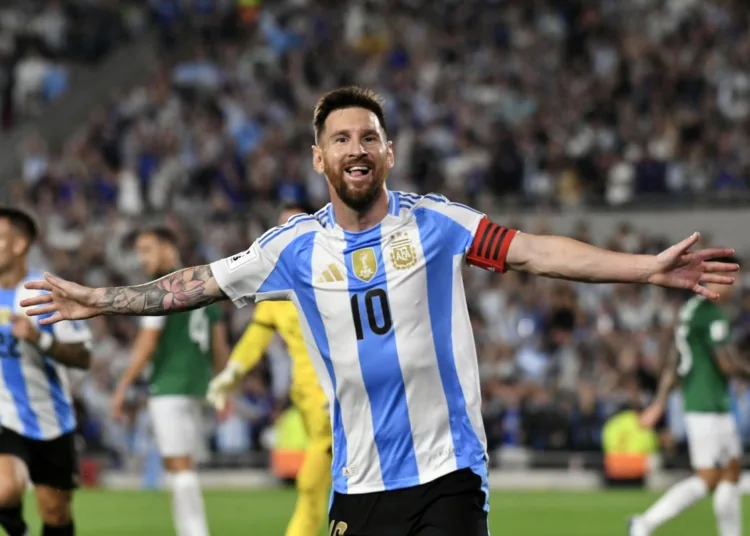 Messi Hattrick, Tegaskan Belum Akan Pensiun