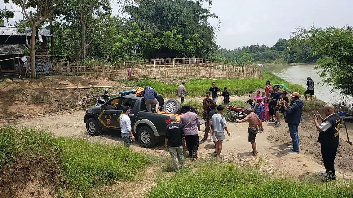 Mayat Laki-Laki Mengambang di Sungai Ciujung Lebak