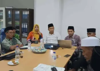 Dampak Relokasi Waduk Karian, Ratusan Nisan Pemakaman Acak-acakan