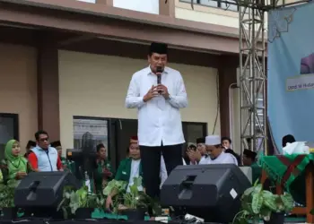 Hadiri Acara Maulid di Pasar Kemis, Maesyal Rasyid Komitmen Tingkatkan Program Sanitren