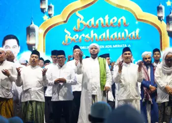 Dipimpin Habib Syech, Ribuan Jamaah Bersholawat dan Doakan Kemenangan Andra - Dimyati