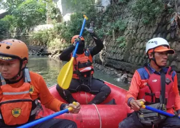 Hari Ke-6 Balita yang Hanyut di Ciledug Tak Kunjung Ditemukan, Pencarian Diperluas 20 km