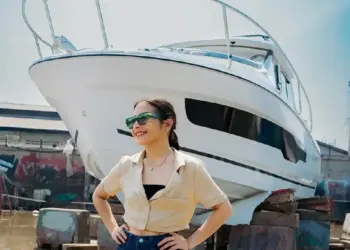 Prilly Latuconsina: Kado Yacht untuk Diri Sendiri