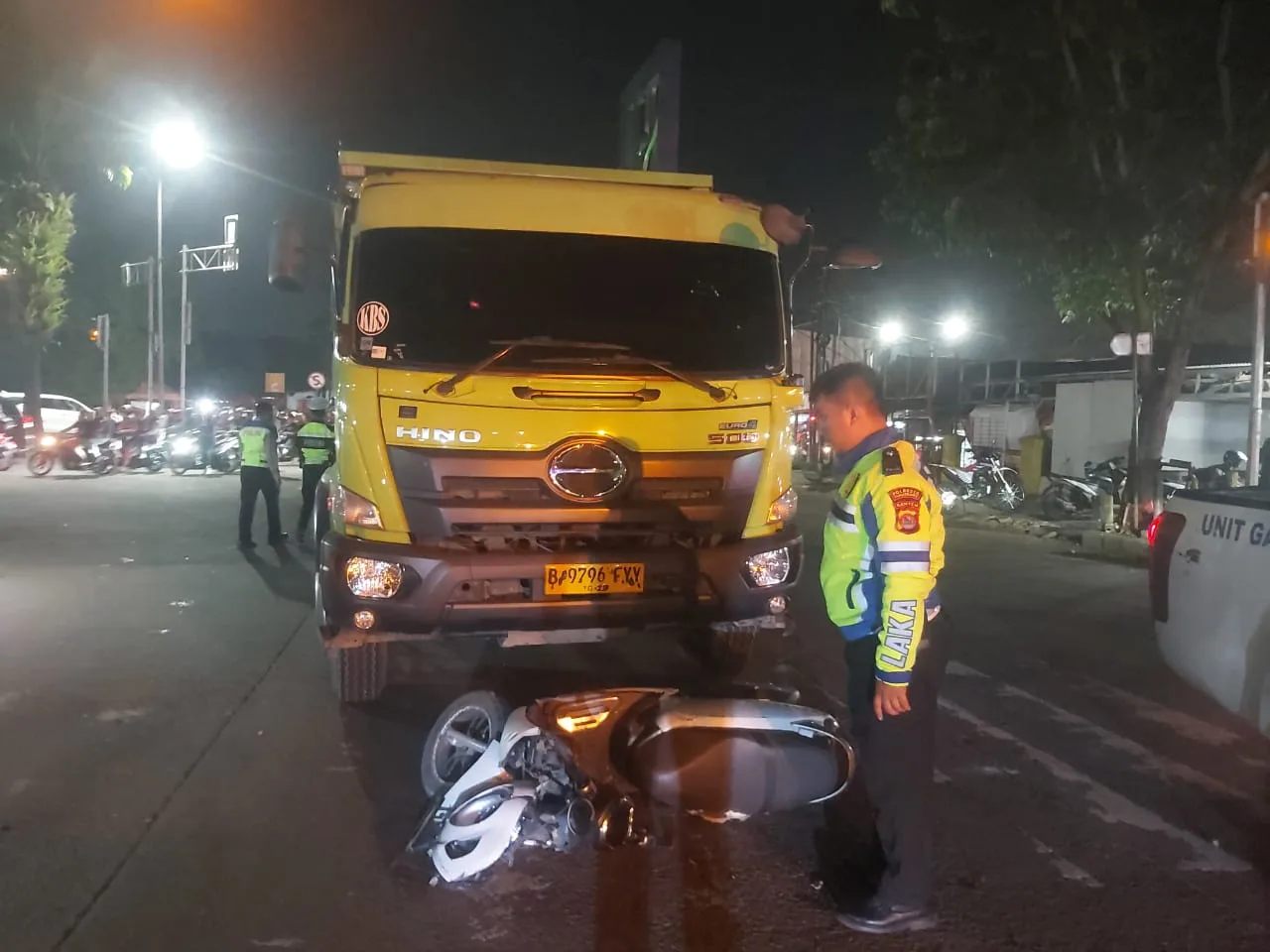 Tertabrak Truk Tanah di Sukamulya, Suami-Istri Tewas