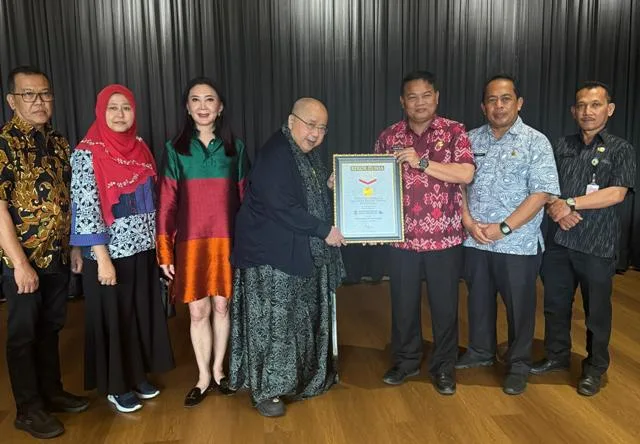 Program Wisuda Akbar Tahfidz Qur'an PTM Kota Tangerang Diganjar MURI