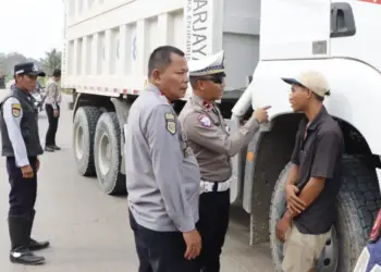 Dishub Kabupaten Tangerang Gelar Razia di Kronjo, 13 Truk Terjaring