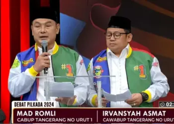 FOKUS TEKAN ANGKA PUTUS 
SEKOLAH: Calon Bupati Tangerang 
dan Wakil Bupati Tangerang nomor 
urut 1 Mad Romli-Irvansyah Asmat 
(MAVAN) saat mengikuti debat kandidat kedua yang digelar KPU Kabupaten Tangerang, tadi malam.  (ISTIMEWA)