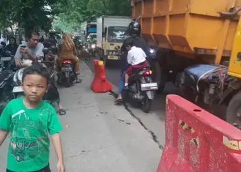 Atasi Jalan KS Tubun yang Retak, Begini Klaim Dinas PUPR dan Perumda Tirta Benteng