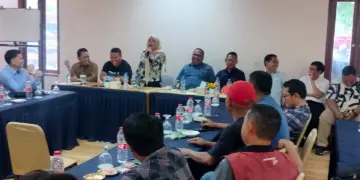 Kepengurusan Karang Taruna Kecamatan di Kabupaten Serang, melakukan konsolidasi dengan Desi Ferawati. (SIDIK/SATELITNEWS.COM)