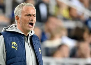 Di Fenerbahce, Jose Mourinho Kerap Marah-marah