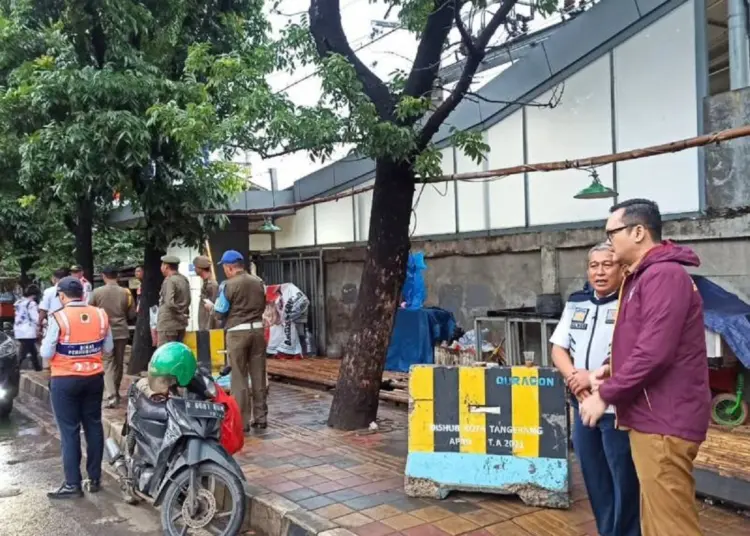 Dishub Kota Tangerang Lakukan Penataan Parkir Liar di Stasiun Batuceper