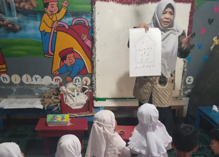 Mendikdasmen Sebut Keputusan MK Wajibkan Pendidikan Agama di Sekolah Sangat Tepat