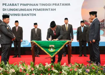 Damenta Lantik Pj Sekda dan Kukuhkan 5 Pejabat di Lingkungan Pemprov Banten