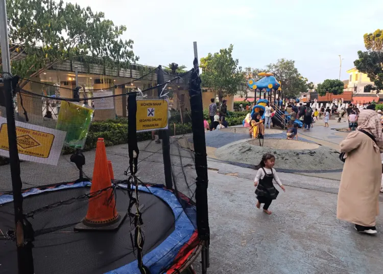 Sejumlah Fasilitas Playground di Alun-alun Pamulang Rusak