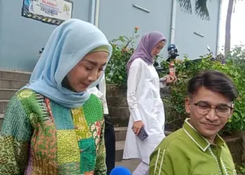 Ini Panggilan Desy Ratnasari dan Ruben Onsu yang Lagi Dekat