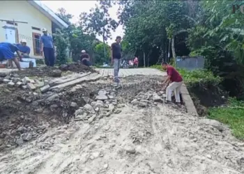 7 Rumah Serta Jalan Rusak Akibat Fenomena Tanah Bergerak di Lebak