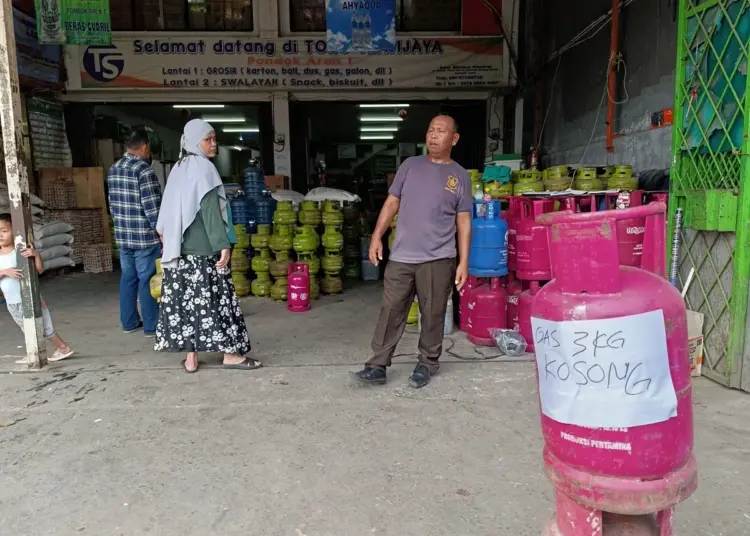 Gas Melon Langka, Warga Tangsel Mengeluh