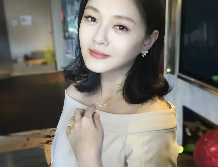 Barbie Hsu, Pemeran Shancai di Meteor Garden Meninggal Dunia