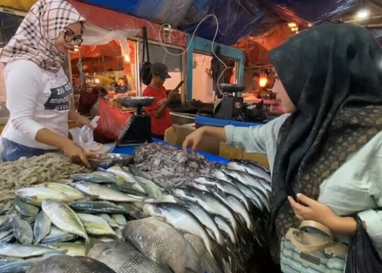 Harga Ikan di Pasar Rangkasbitung Mulai Mengalami Kenaikan